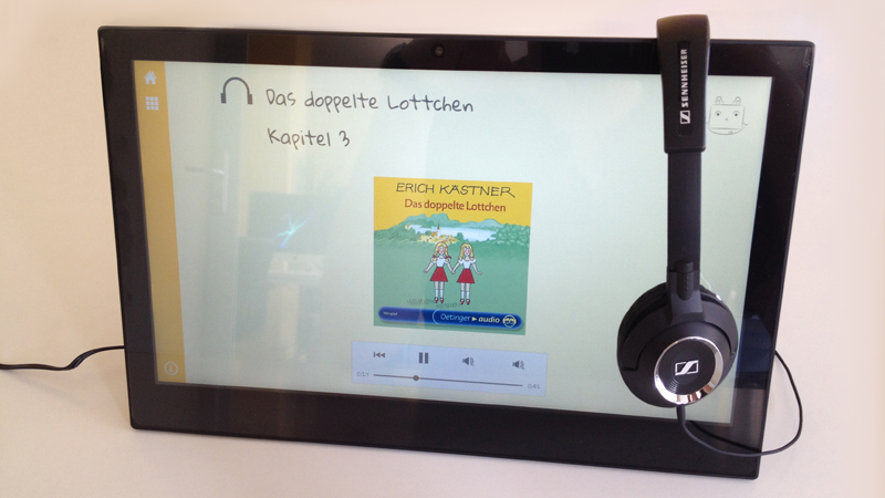 Medienstation für Schüler mit Hörbüchern von Erich Kästner
